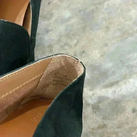 Crown & Ivy black suede Inez Flats size 6.5M - Picture 6 of 8